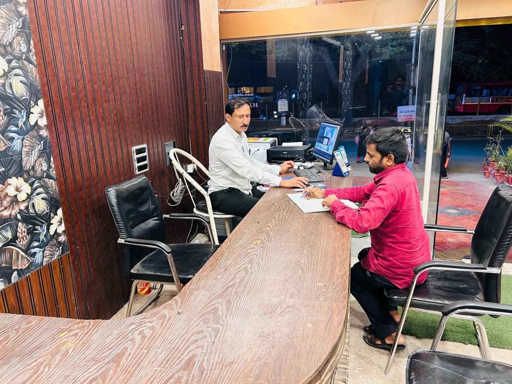 Hotel O Rajdhani Group Of Hotels Mysuru Zewnętrze zdjęcie